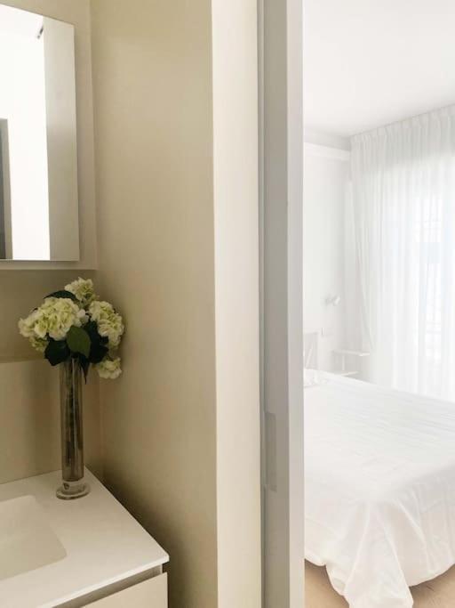 The Window On The Theatre And The Cathedral - Luxury Apartment Комо Екстериор снимка