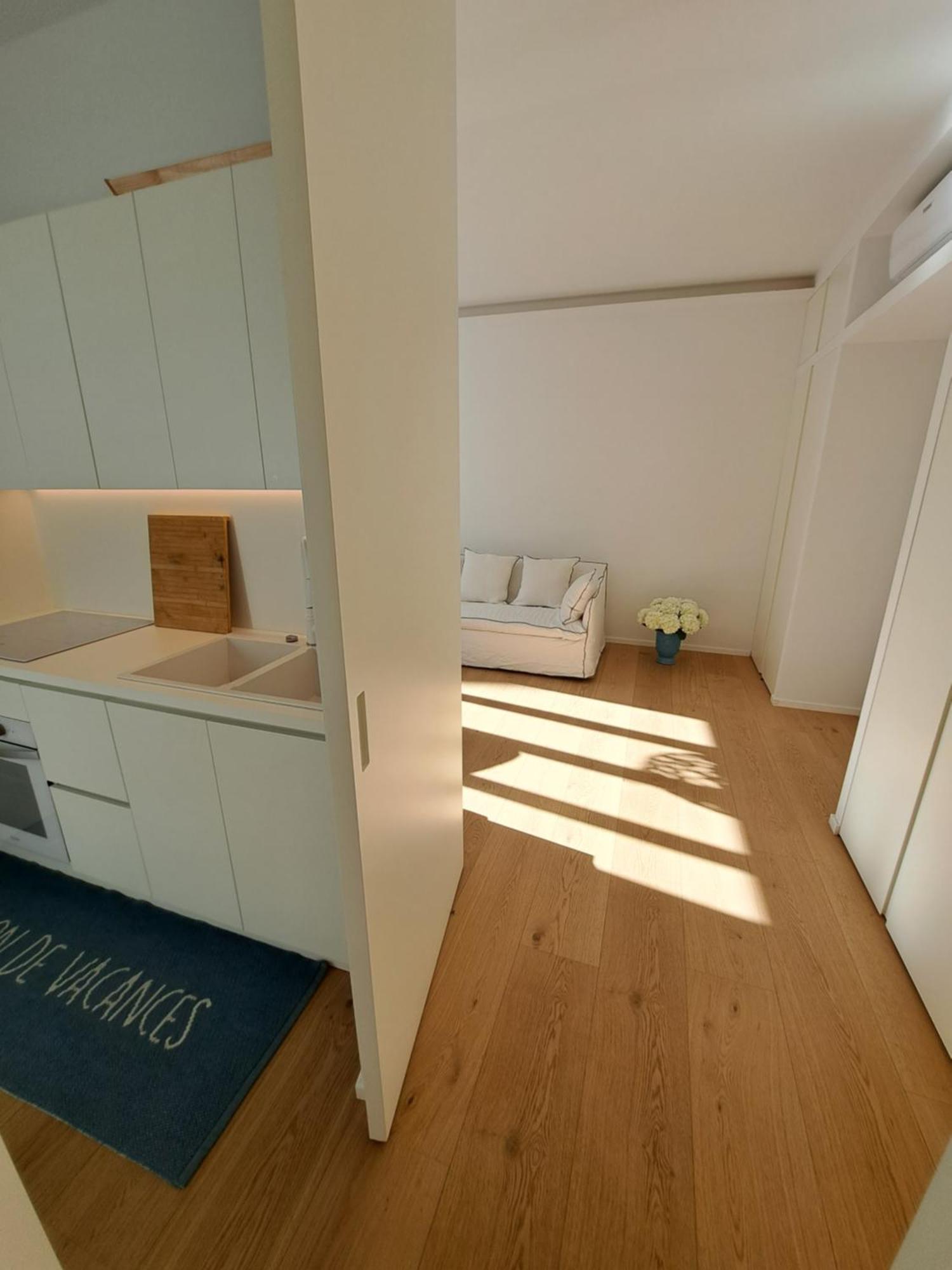 The Window On The Theatre And The Cathedral - Luxury Apartment Комо Екстериор снимка